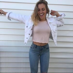 Meet your Posher, Izzy